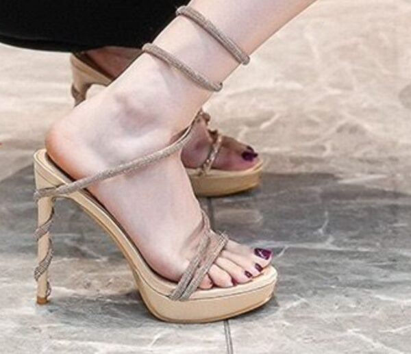 Aneikeh Water Diamond Heel